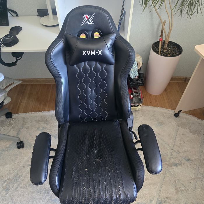 Игровое кресло с подсветкой