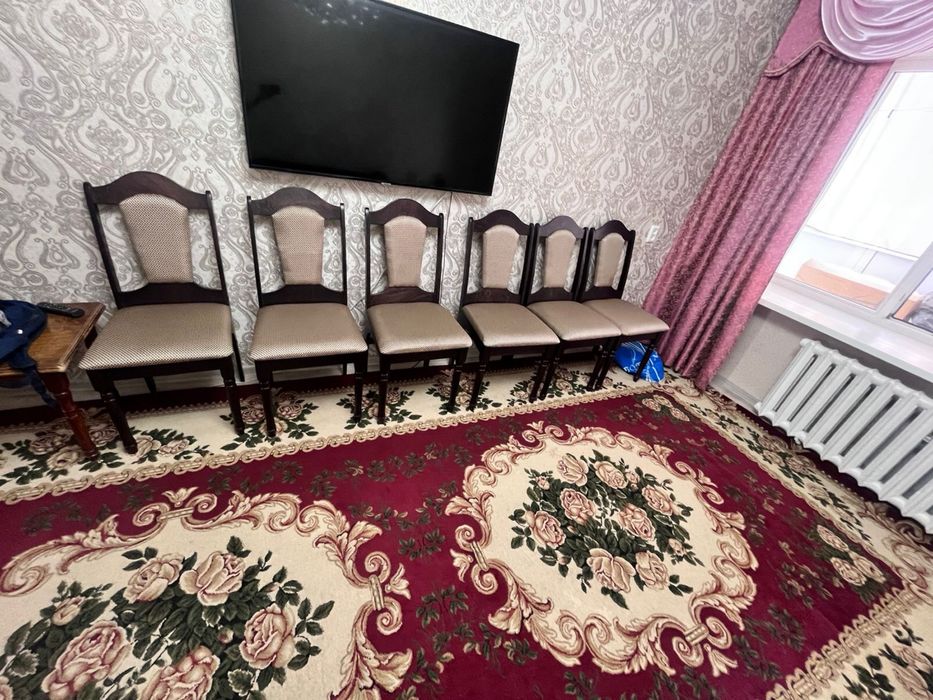 Срочно Продам стол со стульями