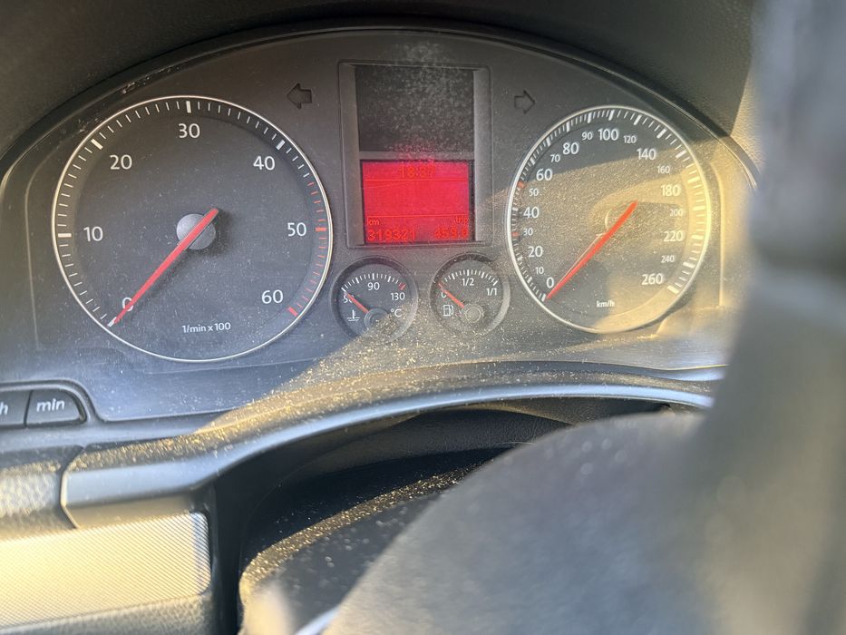 VW Jetta 2.0 TDI 140кс