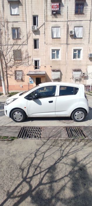 Chevrolet Spark sotiladi