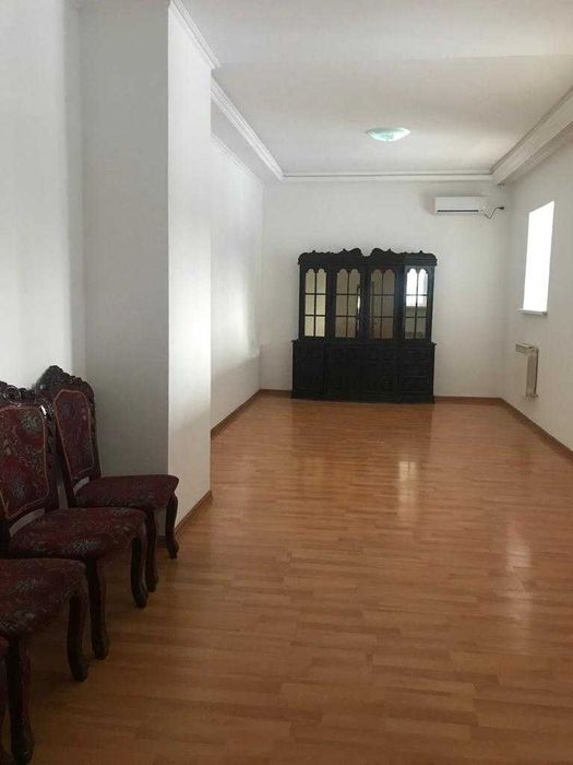 3-уровневый дом около моста  >700 м2