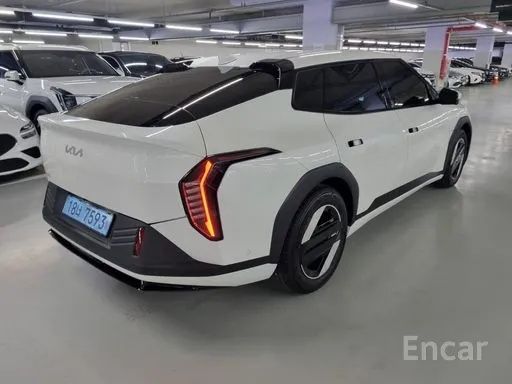 Kia EV4 2WD O'zbekistongacha 28.700$ Zakazga obkeberamiz Koreadan