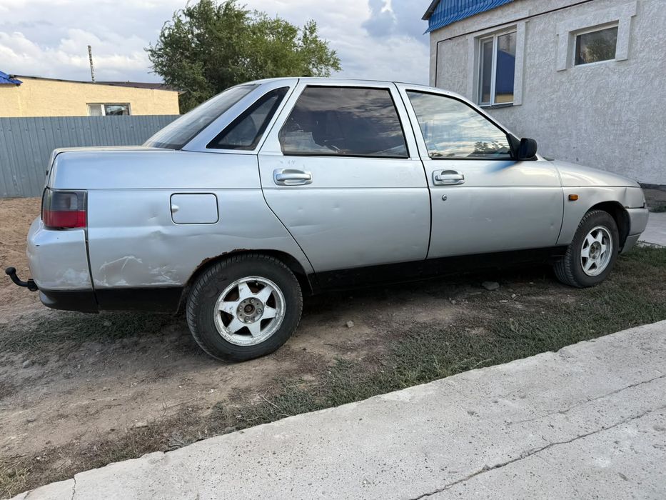 Продам 2110 год 2002.