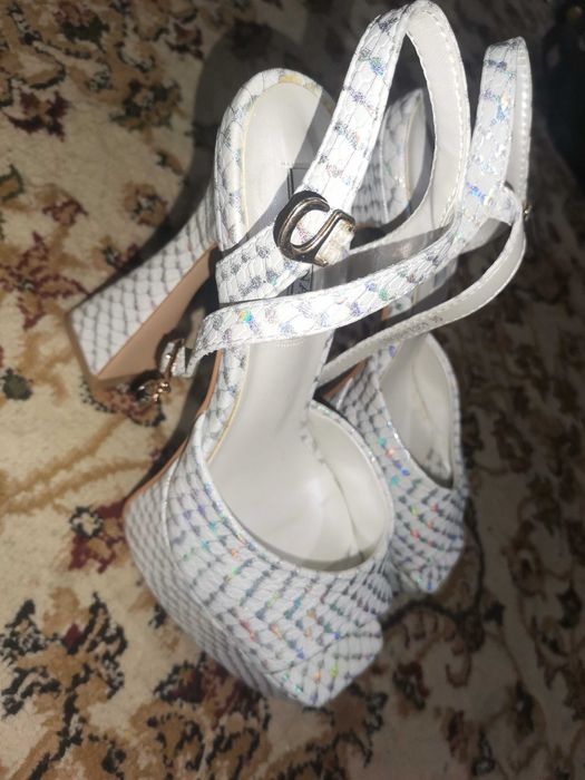 Туфли от BRUNA BUFFALO 35 размер