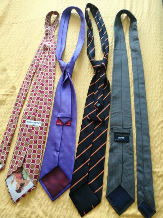 Cravate pret pe bucata