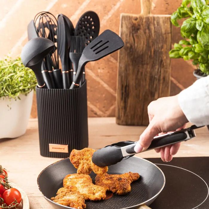 Set ustensile de bucatarie, 12 piese din silicon negru, Klausberg