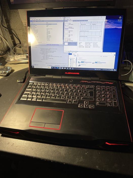 Laptop Alienware m17x r3 Gaming 17.3" FHD i7-2760qm 8GB SSD 128GB HDD 1TB Win 10 GTX 560m