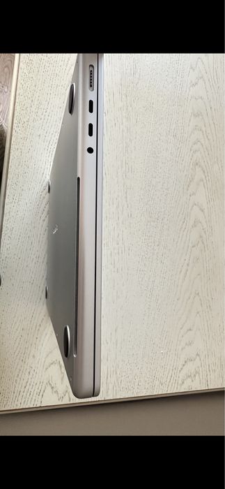 Нов Apple MacBook Pro 14 (2021), Apple M1 Pro, RAM 16GB,1TB SSD