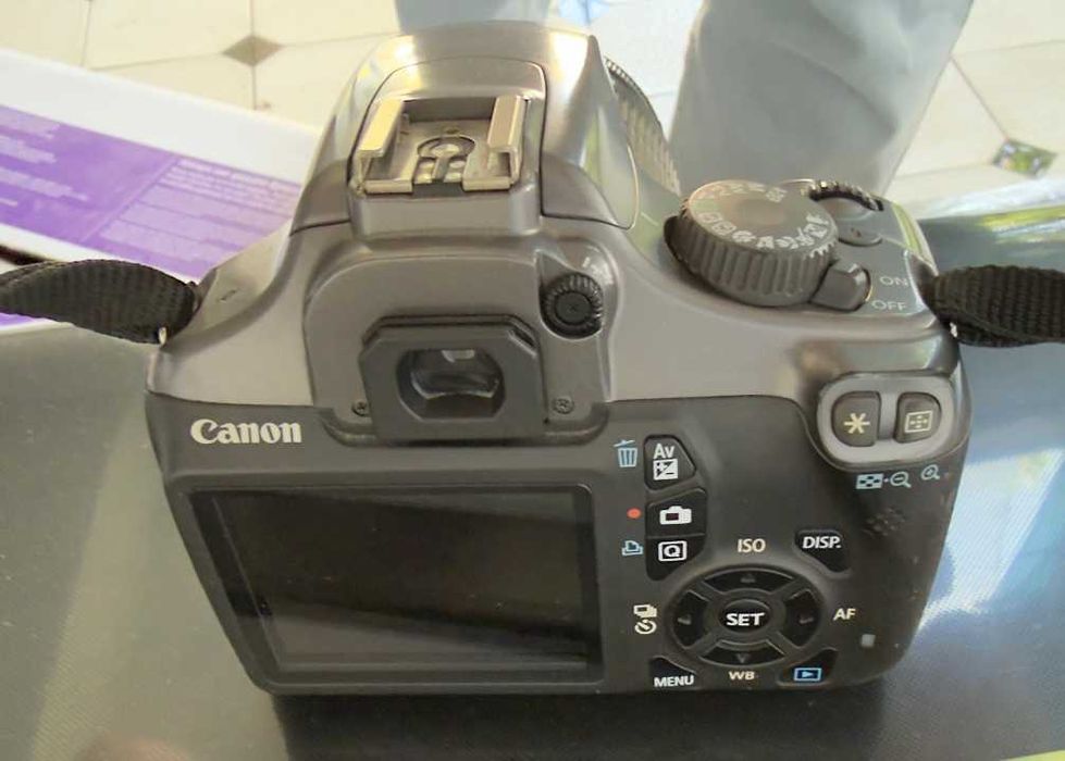 EOS 1100 d canon