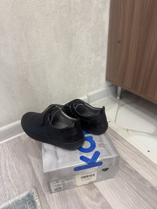 Продам туфли для мпльчика