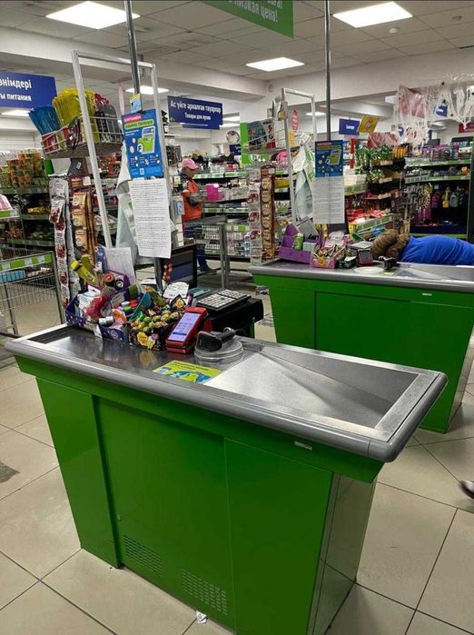 Кассовый бокс  с широким накопителем продам срочно