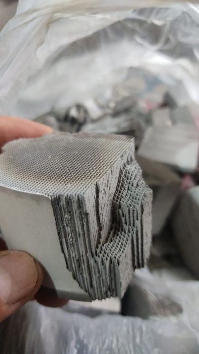 Катализатор. Авто кат дорого