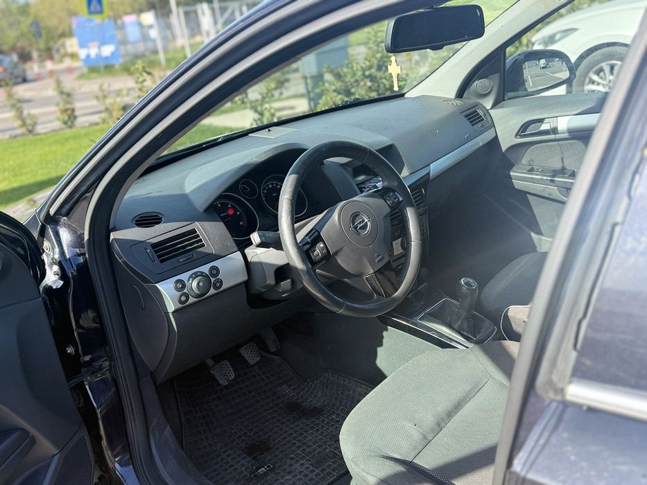 OPEL Astra 2010 — imagine 5