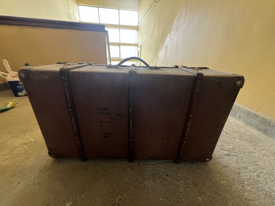 Голям ретро куфар