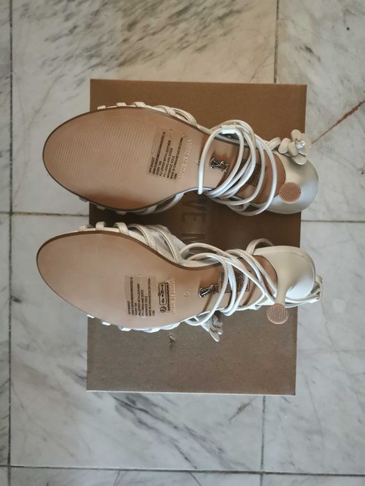 Елегантни нови обувки Steve Madden