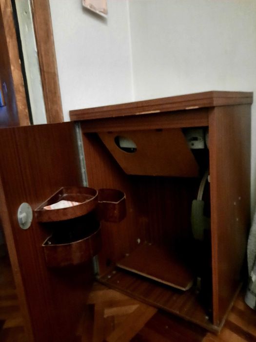 Продам машинку швейную антиквариат