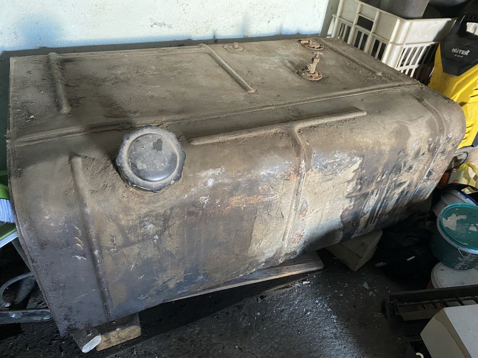 Бензобак на 200л.