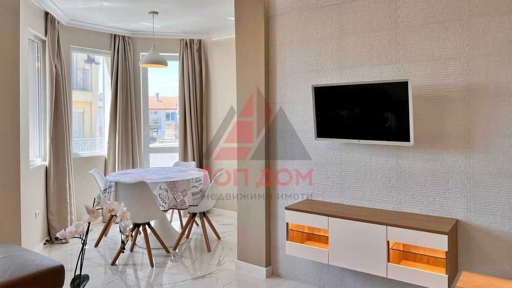 Дава се под наем Двустаен апартамент в Варна, Операта - 65 кв.м за 714 € - Снимка #1