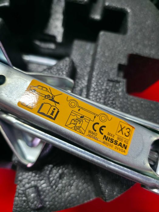 Kit Cric Auto Complet - OEM Nissan Renault Dacia Logan Sandero