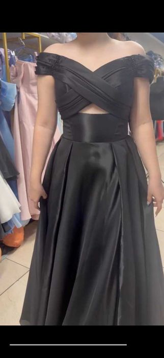 Платья на вупускной