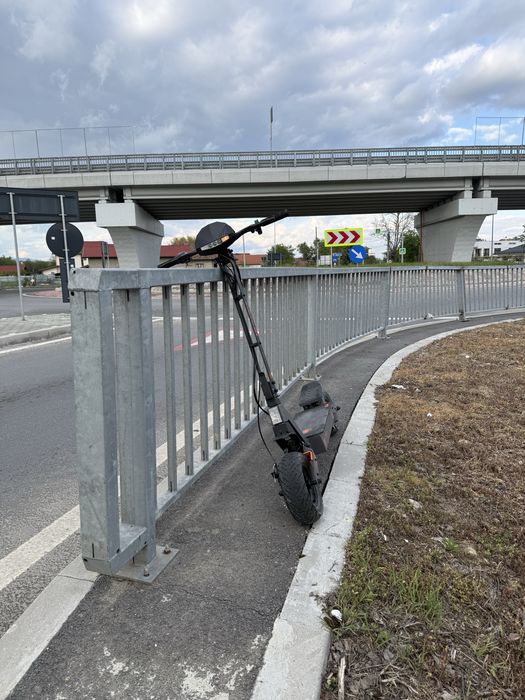 Vand KuKirin G4 (2000W / 60V) - Ca Noua, Fara Zgarieturi pe Cadru (1300km)