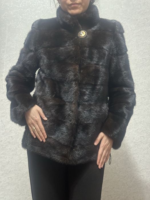 Продам шубу норковую