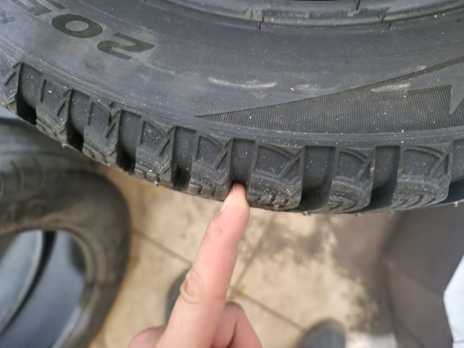 Продам покрышки пирелли