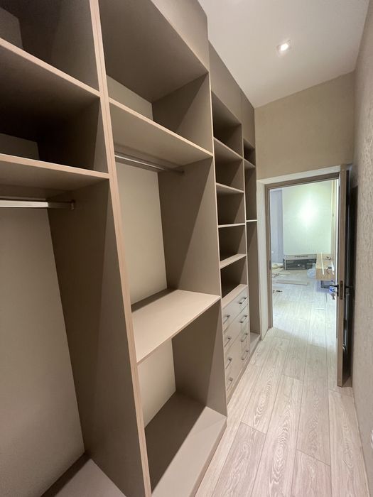 Шкафы Гардеробы Прихожие Кухни Комоды Тумбы Кровати на заказ