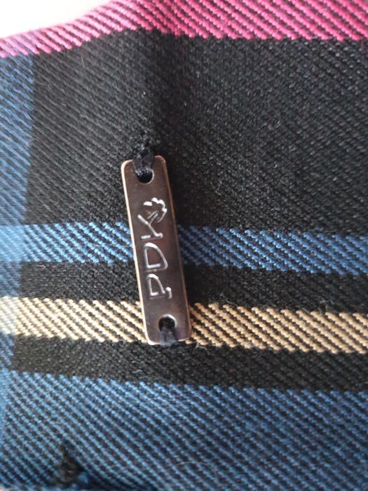 Сукман пола каре черна пола къса