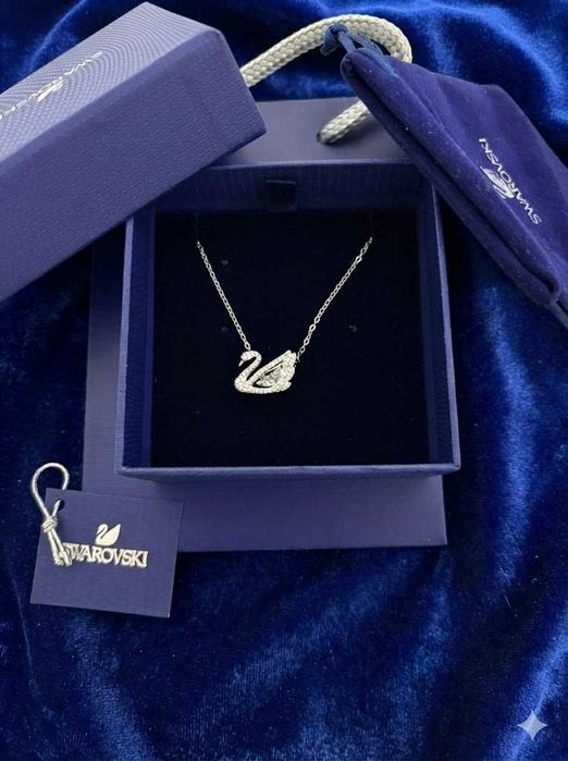 Colier Swarovski Iconic Swan - Argintiu & Cristale Albe