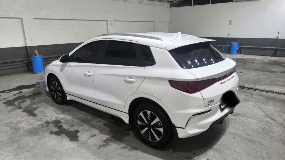 BYD  E2 full options