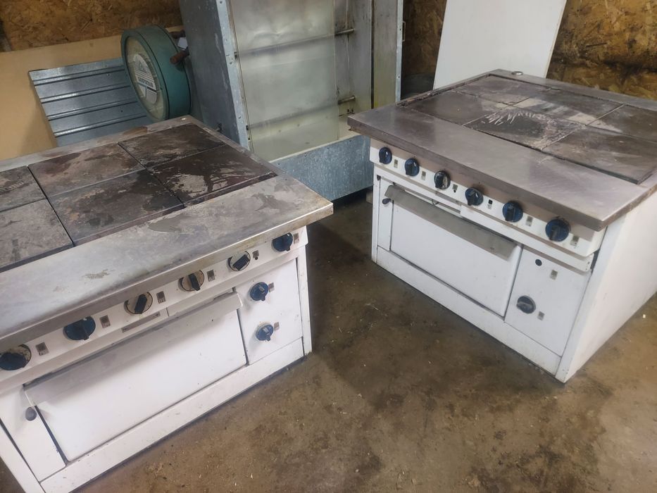 Продам электро плиты 380в