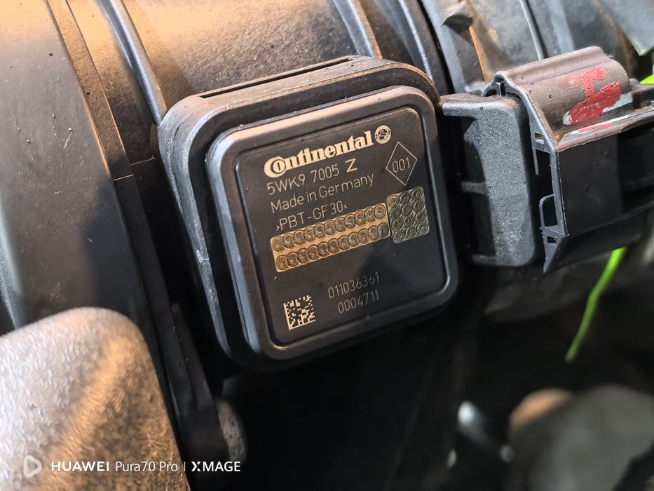 Debitmetru Renault 5wk9 7005