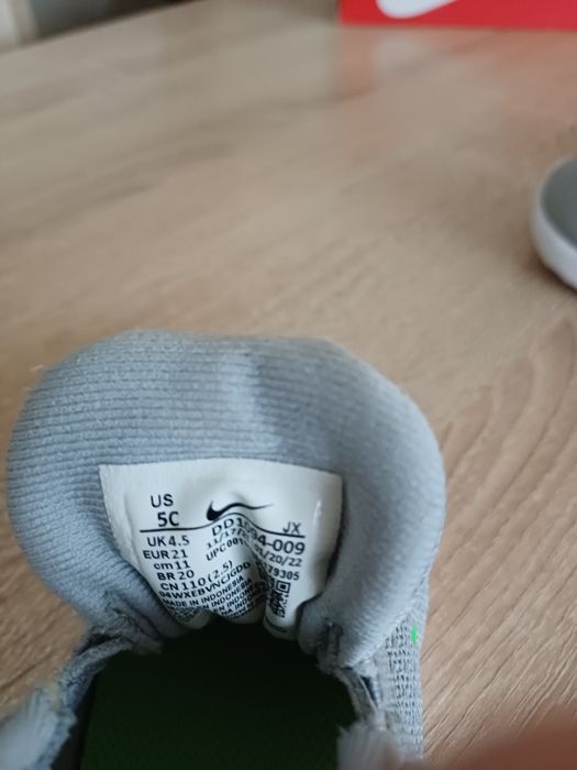 NIKE маратонки revolution EU 21