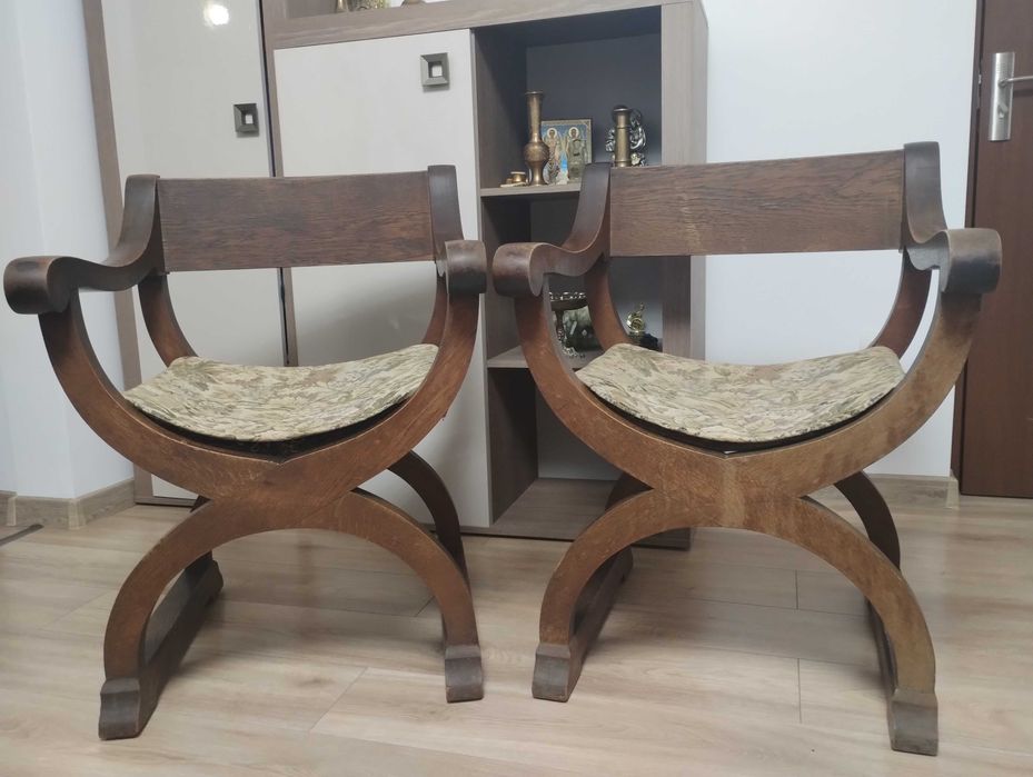 Jilturi/scaune vechi lemn masiv