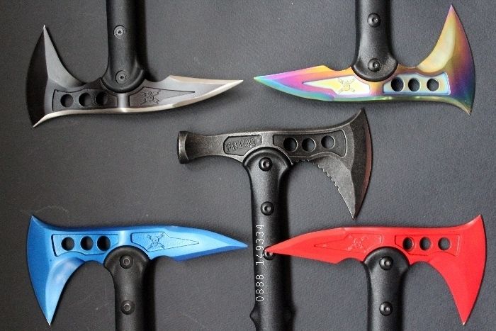 Брадва Тактическа, Томахавка, Туристическа брадвичка SOG, Секира