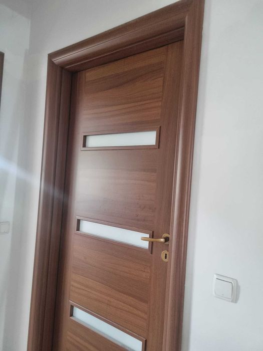 Vand Usi Toc MDF Mogosoaia