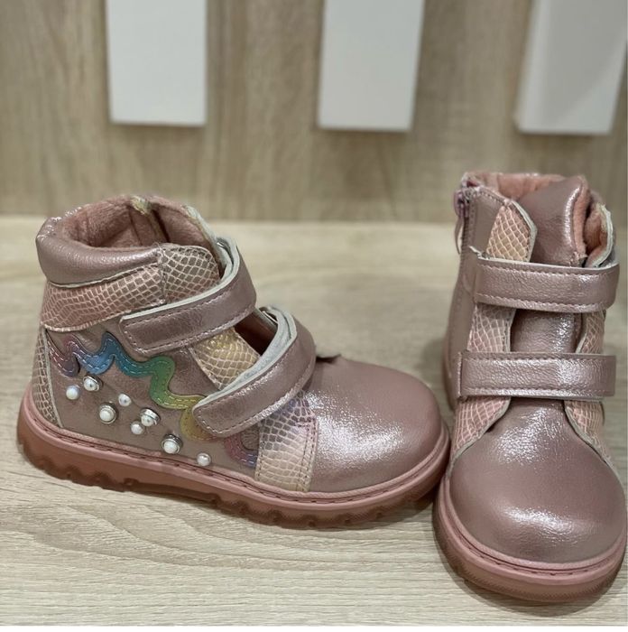 Ботинки для девочек на осень