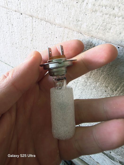 Лед крушки за автомобили