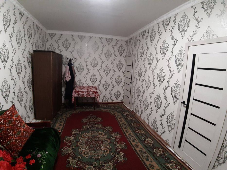 Yashnabod panelni yonida oilaga kvartera bor 1 xona 2 xona qilingan