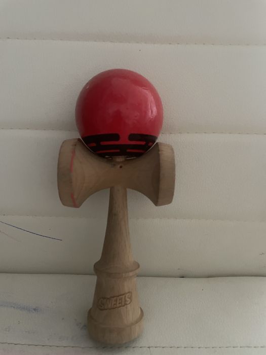 Kendama sweets in stare buna