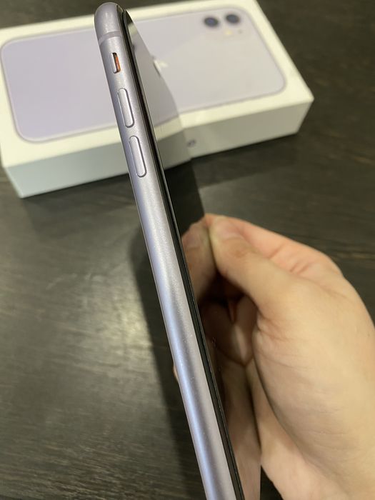 Продам Айфон 11 64 Гб