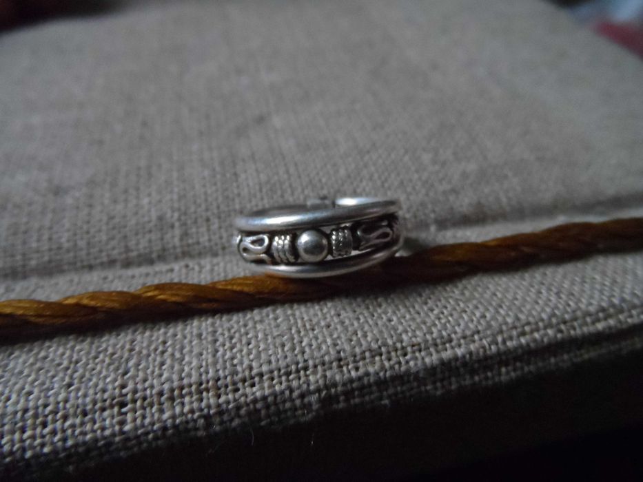 сребърен пръстен