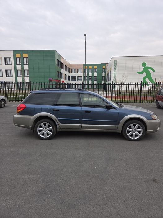 Продам субару аутбек