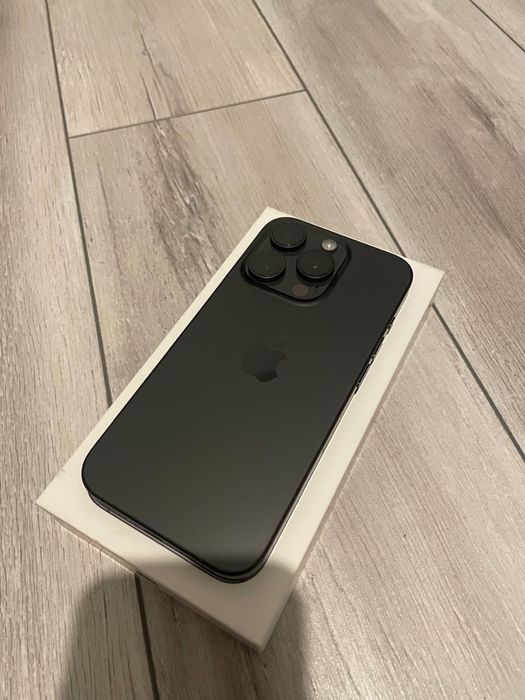 Vând/Schimb iPhone 15 Pro Black Titanium, Factură/Garanție.