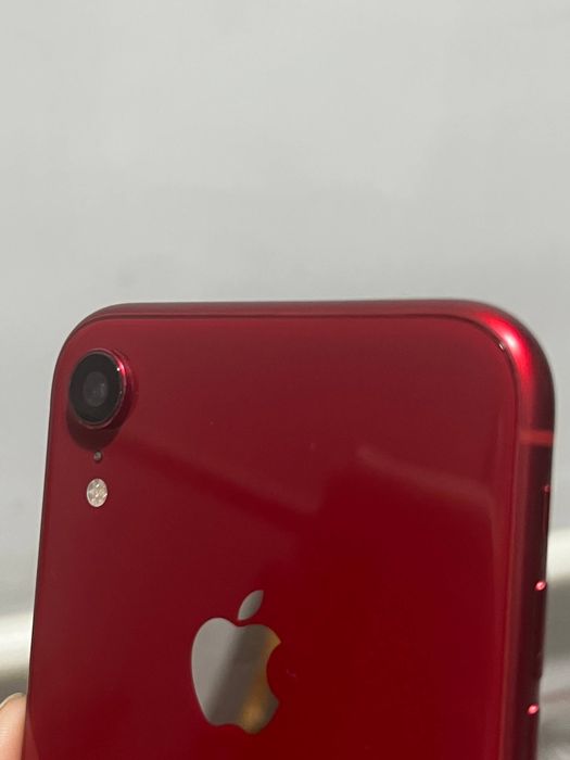 iphone xr producr red