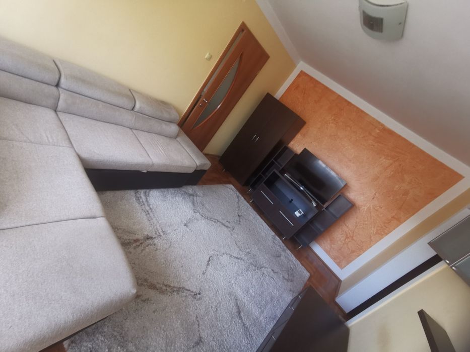 Inchiriez Ap 2 camere zona Podgoria