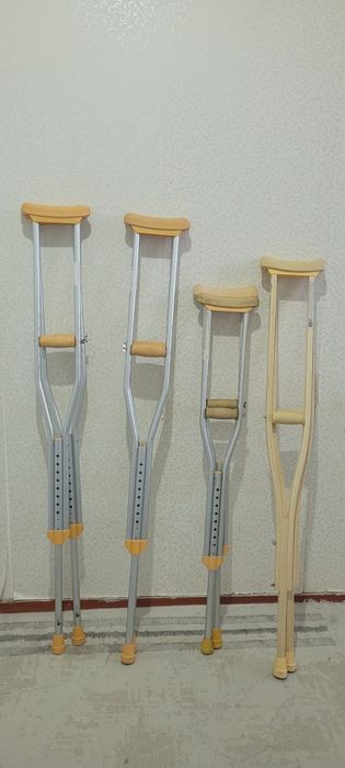 Костыли подмышечные