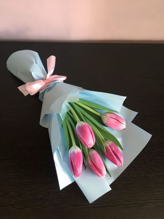 Тюльпаны 8 марта