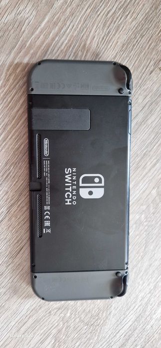 Продам Nintendo switch